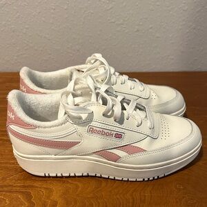 Reebok Club C Double Revenge sneakers. Size 8.